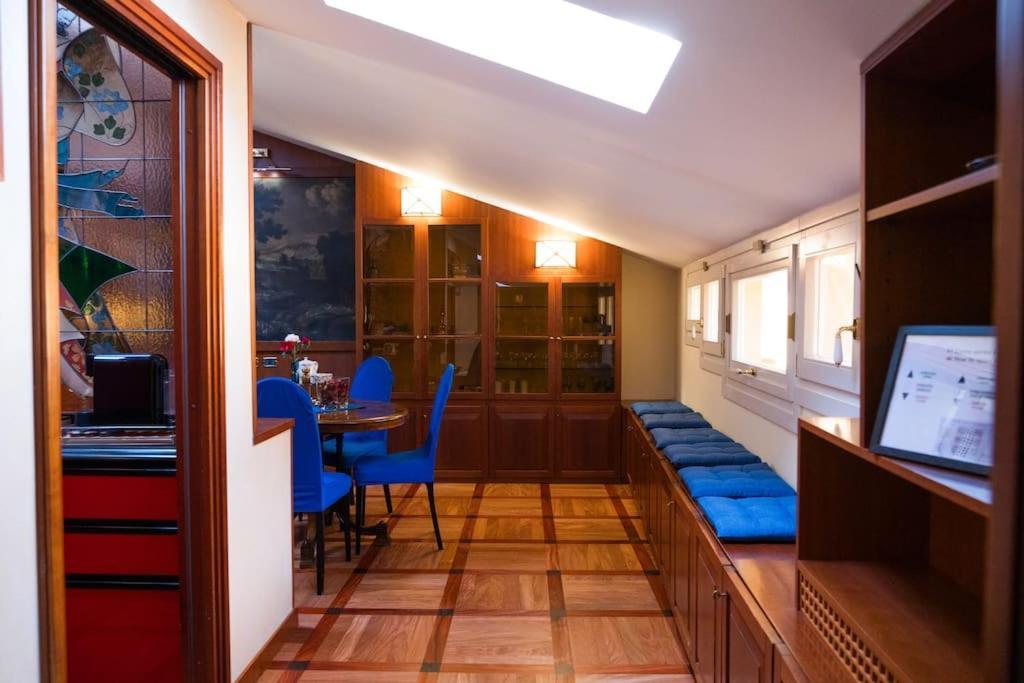 Carbonesi Luxury - Centro Storico Appartement Bologna Buitenkant foto