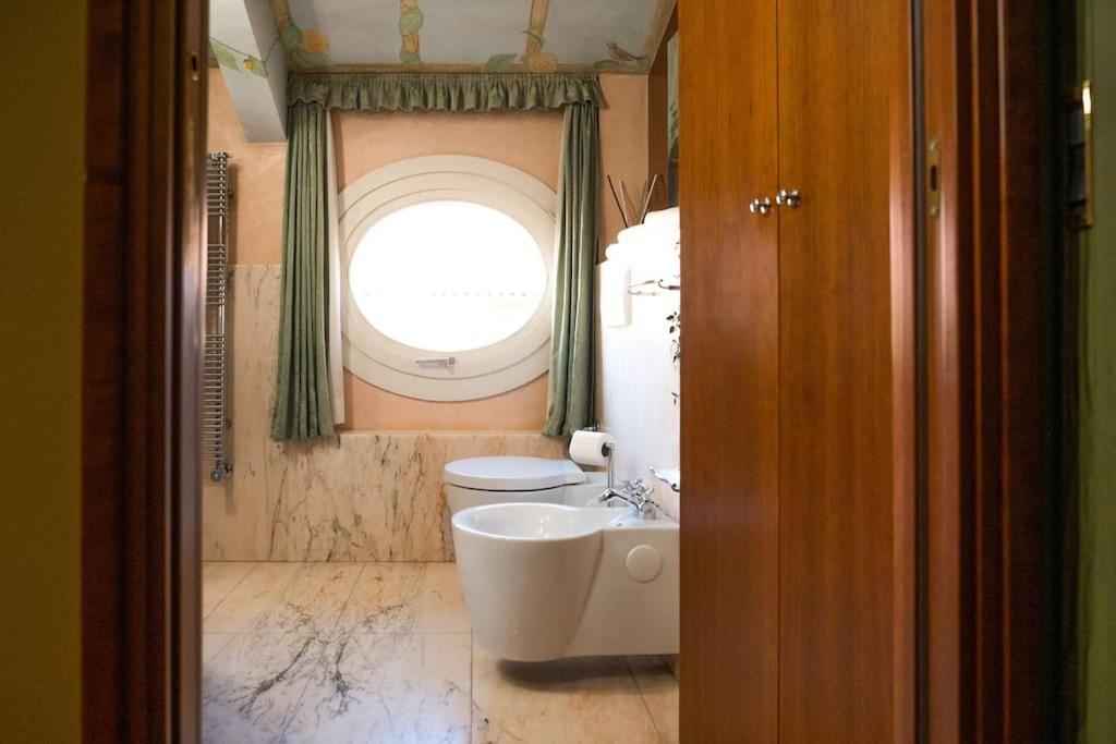 Carbonesi Luxury - Centro Storico Appartement Bologna Buitenkant foto