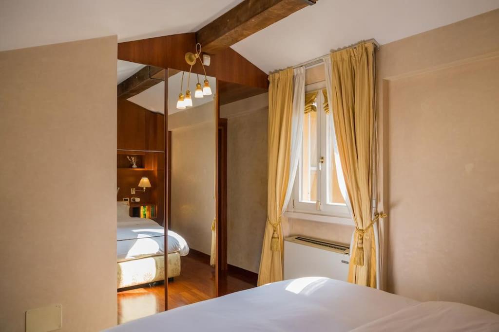 Carbonesi Luxury - Centro Storico Appartement Bologna Buitenkant foto